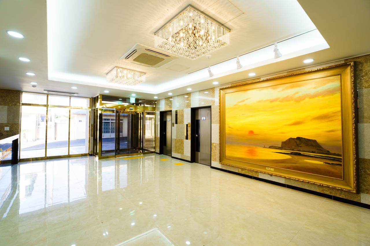 Blue Mountain Hotel Songsan-ni Екстер'єр фото
