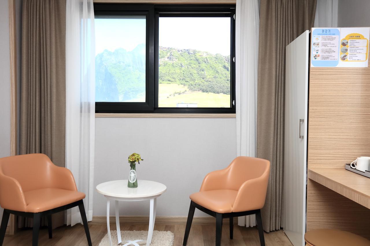 Blue Mountain Hotel Songsan-ni Екстер'єр фото