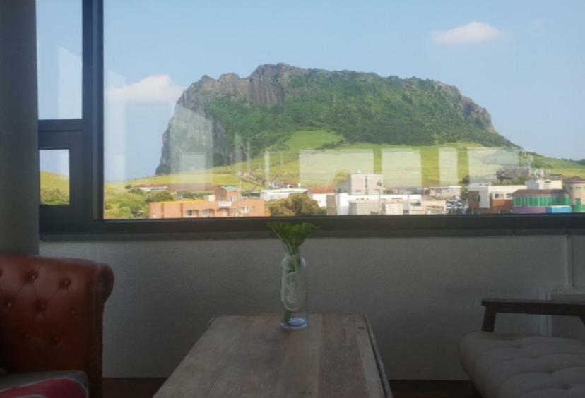 Blue Mountain Hotel Songsan-ni Екстер'єр фото